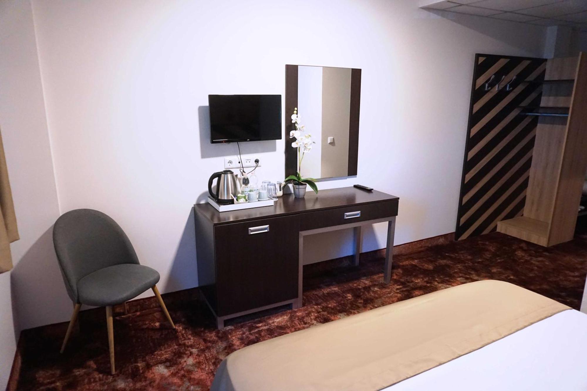 Hotel Ihtiman ภายนอก รูปภาพ