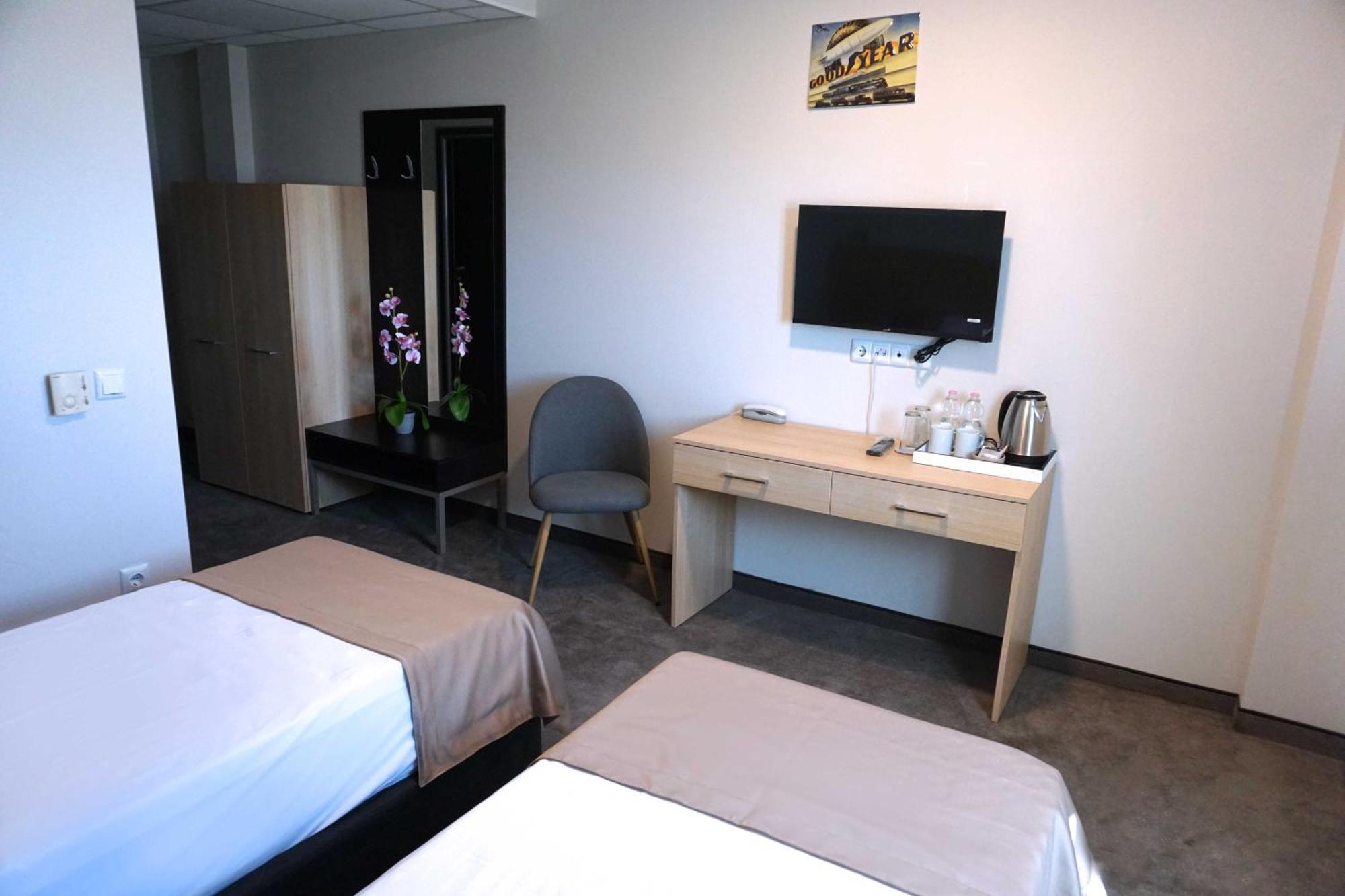 Hotel Ihtiman ภายนอก รูปภาพ