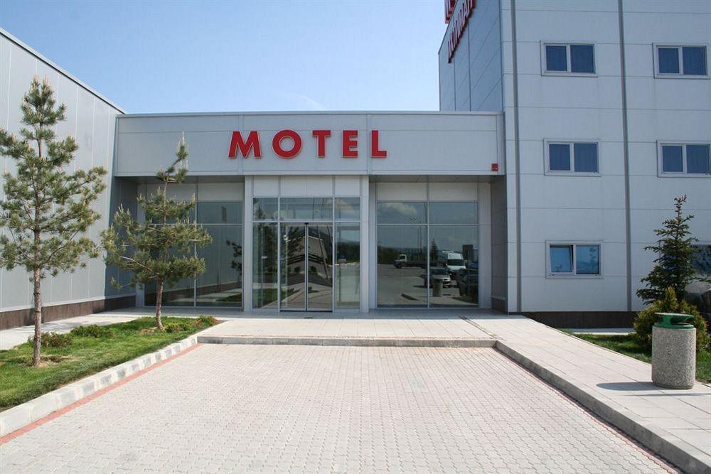 Hotel Ihtiman ภายนอก รูปภาพ